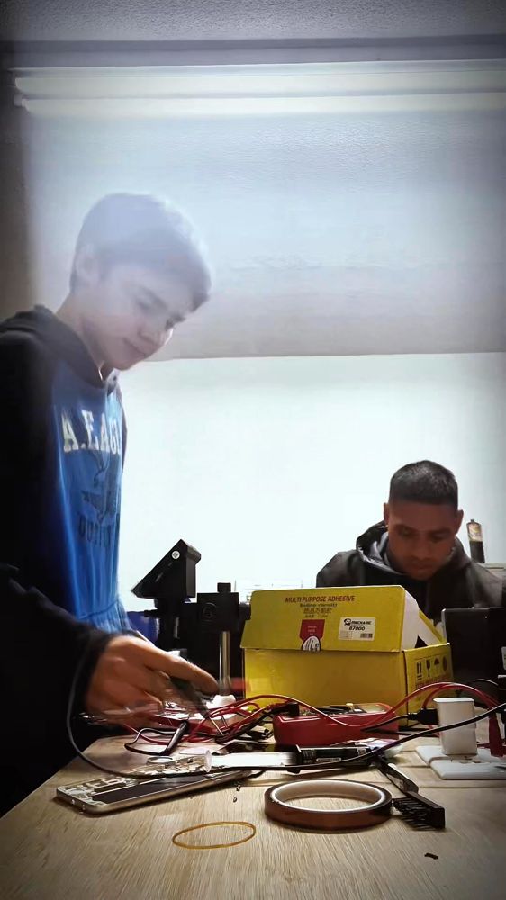 Diplomado de Reparación de Celulares en Washington Academy